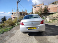 voitures-peugeot-301-2013-active-ait-laziz-bouira-algerie