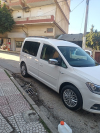 voitures-volkswagen-caddy-2019-collection-amizour-bejaia-algerie