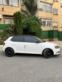 voitures-skoda-fabia-2017-monte-carlo-bab-ezzouar-alger-algerie