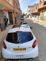 voitures-peugeot-208-2014-allure-ain-kermes-tiaret-algerie