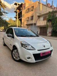 سيارات-renault-clio-3-2012-night-and-day-الجلفة-الجزائر