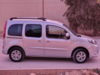 voitures-renault-kangoo-2021-authentique-djelfa-algerie