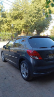 voitures-peugeot-207-2011-new-active-hdi-baraki-alger-algerie