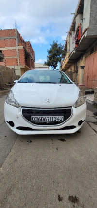 voitures-peugeot-208-2013-active-kolea-tipaza-algerie