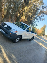 voitures-toyota-hilux-2008-sedjerara-mascara-algerie