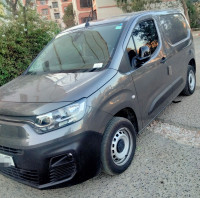 voitures-fiat-doblo-2023-italie-el-affroun-blida-algerie