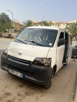 fourgonnette-daihatsu-gran-max-2014-vitre-kadiria-bouira-algerie