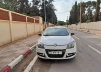 voitures-renault-megane-3-2013-gtline-black-touche-saida-algerie