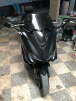 motos-scooters-yamaha-tmax-2019-sig-mascara-algerie