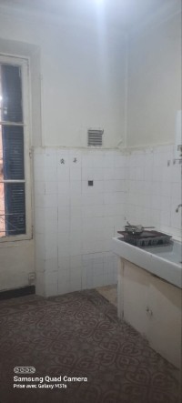appartement-vente-f3-alger-centre-algerie