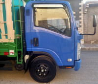 camion-isuzu-npr-71-2014-sidi-bel-abbes-algerie