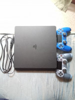 consoles-ps4-slim-1tb-2-mannet-copie-bou-ismail-tipaza-algerie