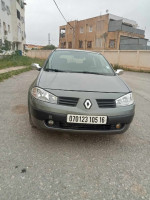 moyenne-berline-renault-megane-2-2005-mouzaia-blida-algerie