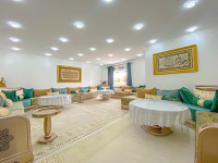 شقة-بيع-5-غرف-وهران-بئر-الجير-الجزائر