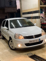 voitures-renault-clio-campus-2012-nador-tipaza-algerie