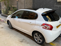 voitures-peugeot-208-2014-allure-bordj-el-kiffan-alger-algerie