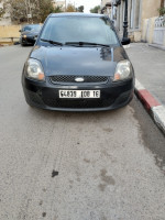 voitures-ford-fiesta-2008-ghia-zeralda-alger-algerie