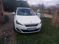 moyenne-berline-peugeot-308-2015-allure-merouana-batna-algerie