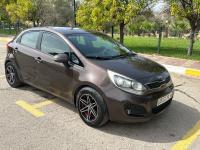 سيارات-kia-rio-5-portes-2014-funny-قالمة-الجزائر