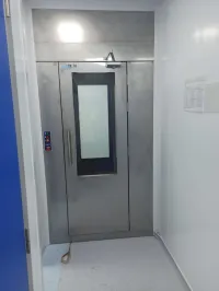 Douche a air (SAS A AIR) POUR LABORATOIRE PHARMACEURTIQUE ET LES CHAMBRES BLANCHE 