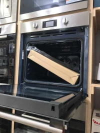 Four encastrable hotpoint ariston 100% électrique 