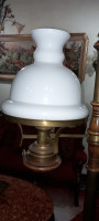 antiquites-collections-lampe-sur-pied-en-bois-et-bronze-bouira-algerie