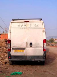 utilitaire-peugeot-boxer-2013-bouinan-blida-algerie