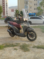 motos-et-scooters-sym-200-carburateur-2024-bouinan-blida-algerie