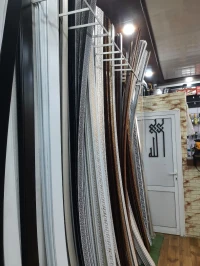 BAGUETTE DE DÉCORATION ET FINITION EN PVC