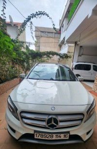 voitures-mercedes-cla-2014-coupe-exclusif-amg-dely-brahim-alger-algerie