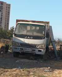 camion-jac-plateau-lourd-1063-2013-ouled-yaich-blida-algerie