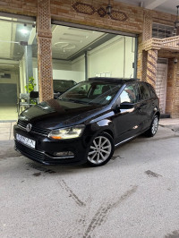 voitures-volkswagen-polo-2016-carat-batna-algerie