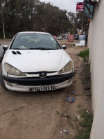 voitures-peugeot-206-2001-douera-alger-algerie