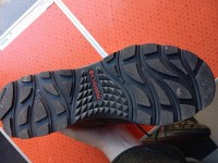 bottines acheteés de france de marque Columbia et Caterpillar