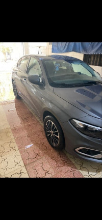 voitures-fiat-tipo-sedan-2024-life-tiaret-algerie