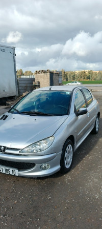 voitures-peugeot-206-2005-bechloul-bouira-algerie