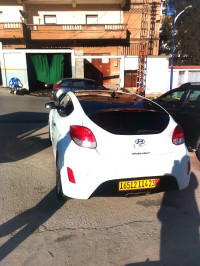 voitures-hyundai-veloster-2014-annaba-algerie