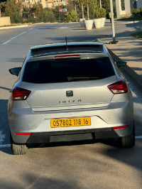 voitures-seat-ibiza-2018-edition-souhane-blida-algerie