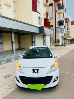 voitures-peugeot-207-2012-mila-algerie