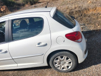 voitures-peugeot-207-2012-amira-arras-mila-algerie