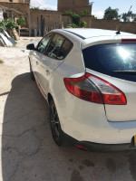 voitures-renault-megane-3-2014-new-play-khraissia-alger-algerie