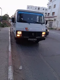 Peugeot KARZAN J9 2005