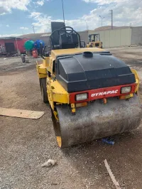 sakai compacteur 2004