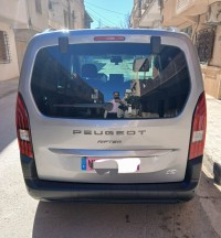 السيارات-النفعية-peugeot-rifter-2026-gt-تيارت-الجزائر