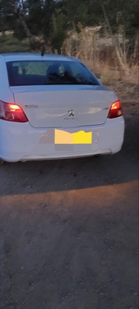 voitures-peugeot-301-2013-active-berrouaghia-medea-algerie