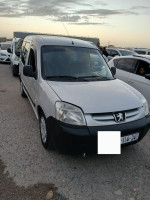 voitures-peugeot-partner-2014-tamlouka-guelma-algerie