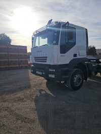 camion-iveco-2006-el-adjiba-bouira-algerie