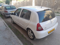 voitures-renault-clio-campus-2012-bye-draa-ben-khedda-tizi-ouzou-algerie