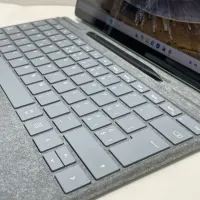 Microsoft Surface Pro 8 tactile avec stylet i7 11eme Génération Ram 32Gb Stockage 1Tb