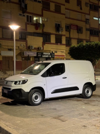 voitures-fiat-doblo-2024-cheraga-alger-algerie